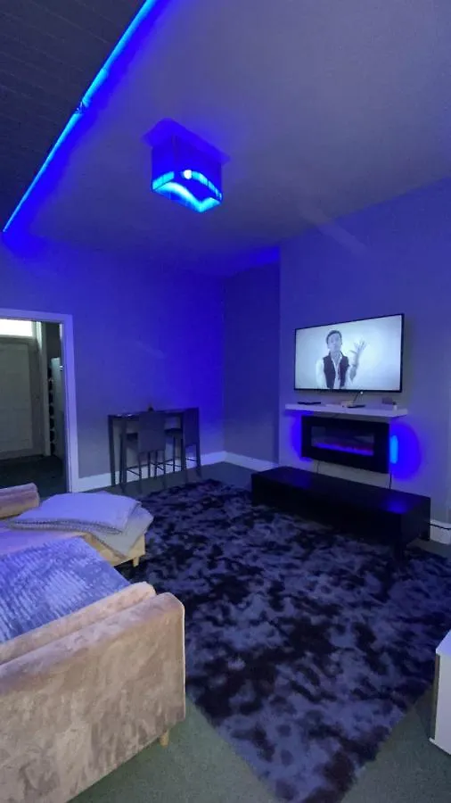 Contacten van Imperial Suites